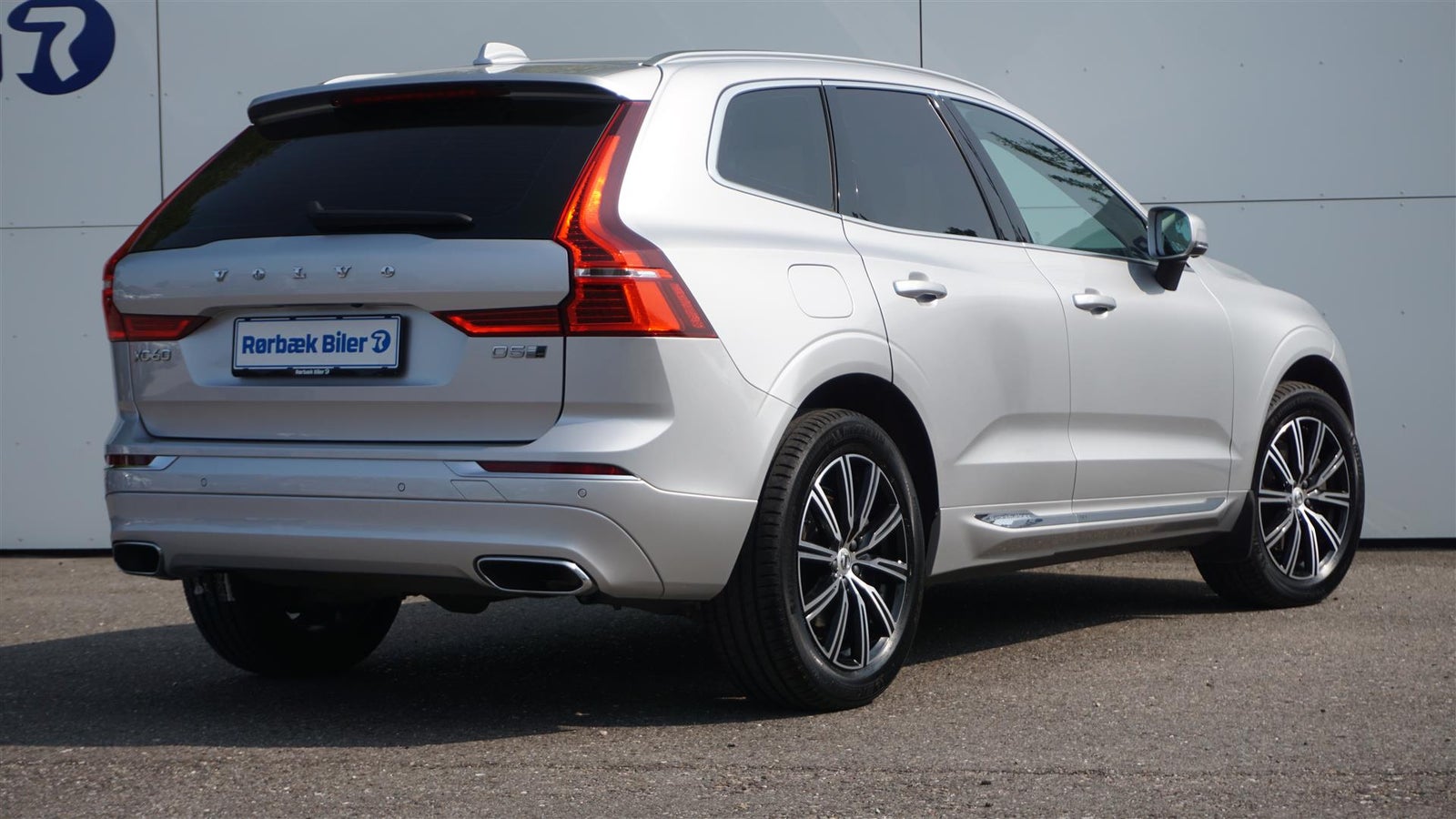 flexleasing-volvo-xc60-20-d5-235-inscription-aut-awd-5d-findleasing