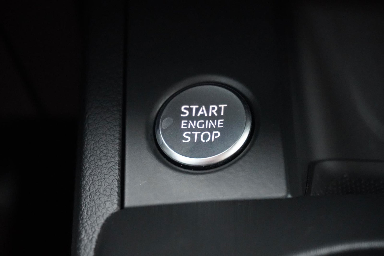 flexleasing-audi-a4-30-tdi-272-sport-avant-quattro-tiptr-5d-findleasing