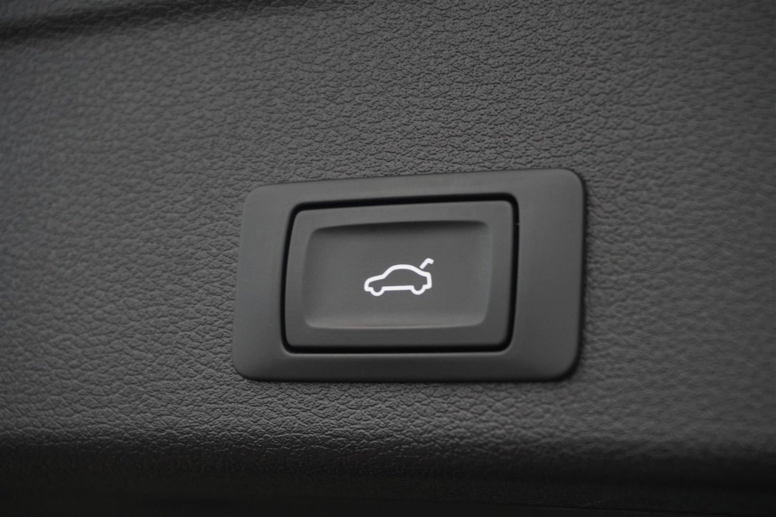 flexleasing-audi-a4-30-tdi-272-sport-avant-quattro-tiptr-5d-findleasing