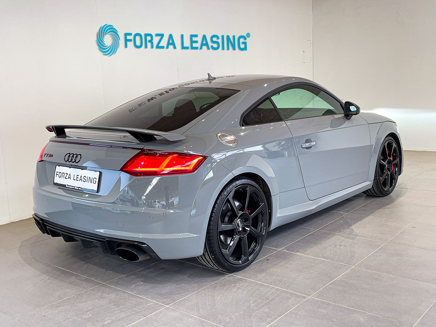 flexleasing-audi-tt-rs-25-tfsi-coupe-quattro-s-tr-2d-findleasing