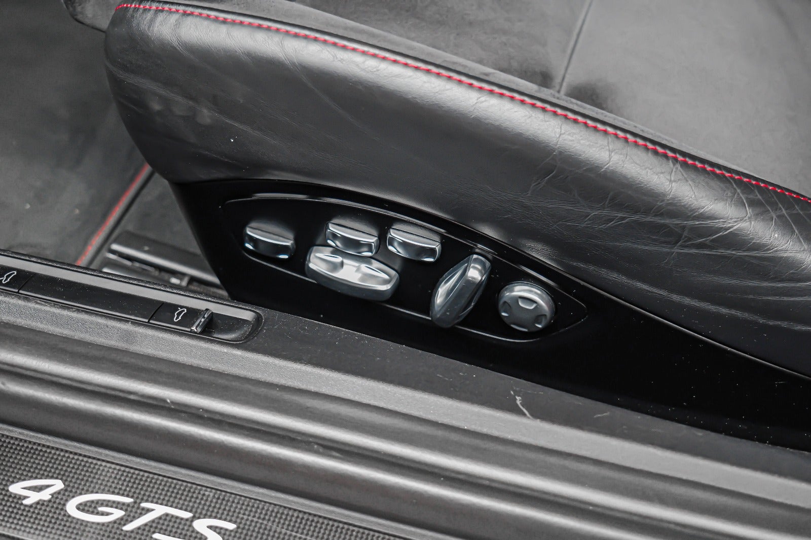 flexleasing-porsche-911-targa-4-gts-30-pdk-2d-findleasing