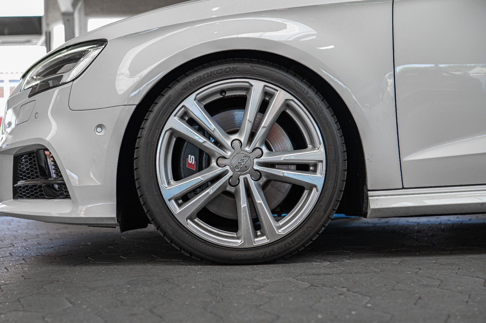 flexleasing-audi-s3-20-tfsi-sportback-quattro-s-tr-5d-findleasing