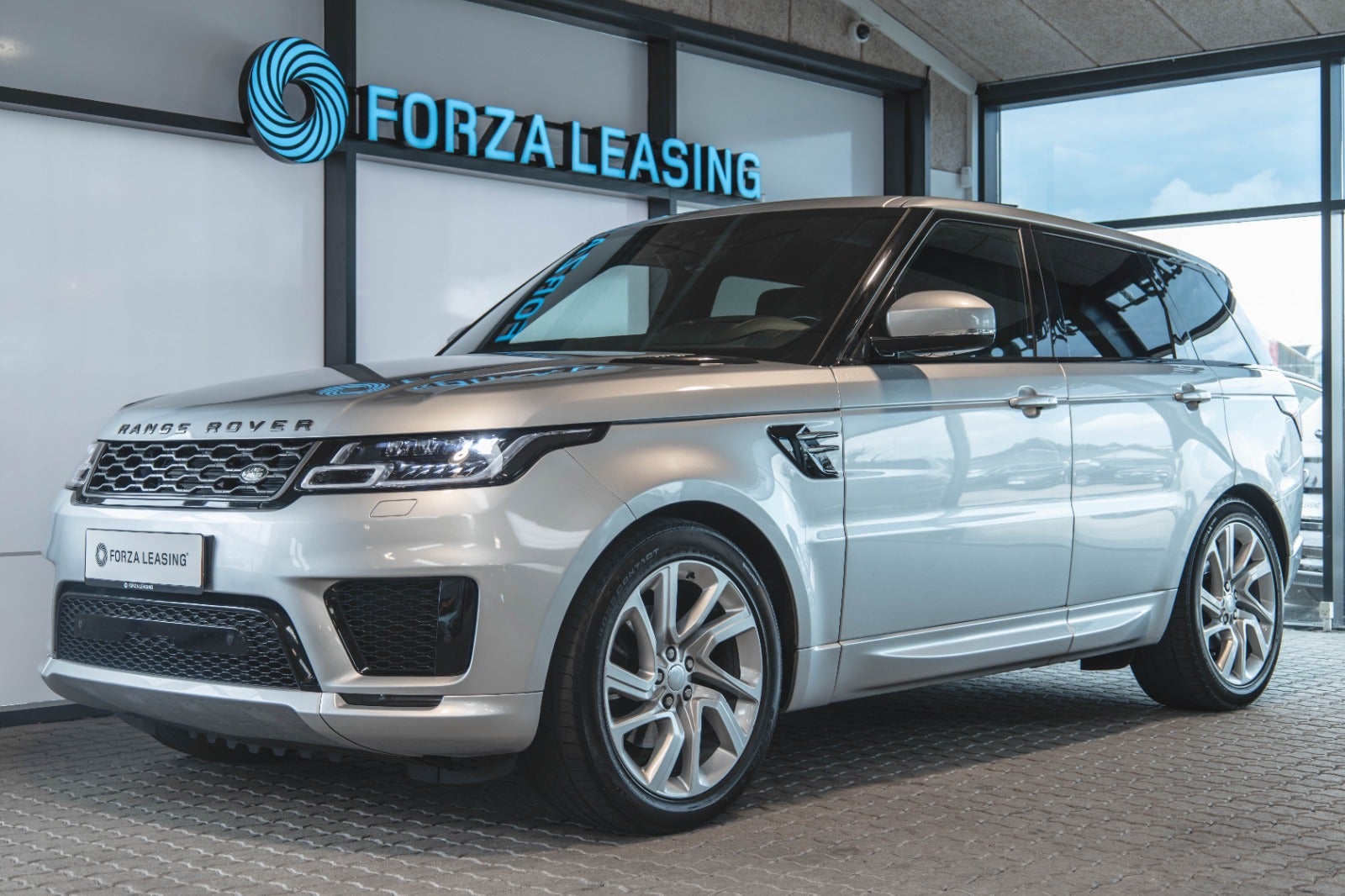 flexleasing-land-rover-range-rover-sport-30-sdv6-hse-dynamic-aut-5d-findleasing