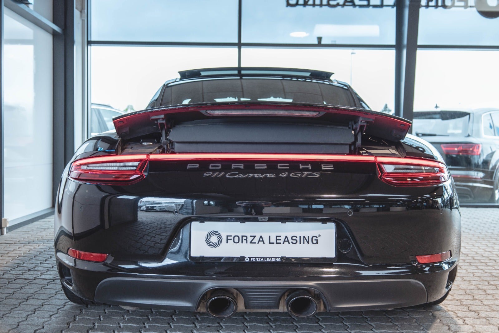 flexleasing-porsche-911-carrera-4-gts-30-coupe-pdk-2d-findleasing