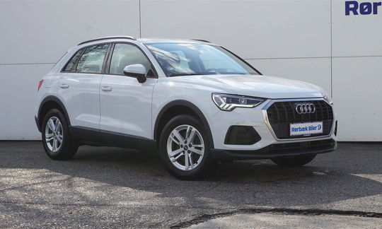 Audi Q3 45 TFSi e Attitude+ S-tr. 5d