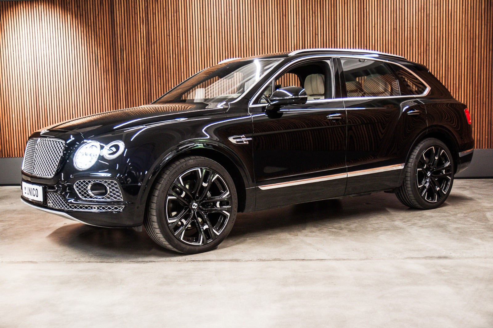 flexleasing-bentley-bentayga-60-w12-aut-5d-findleasing