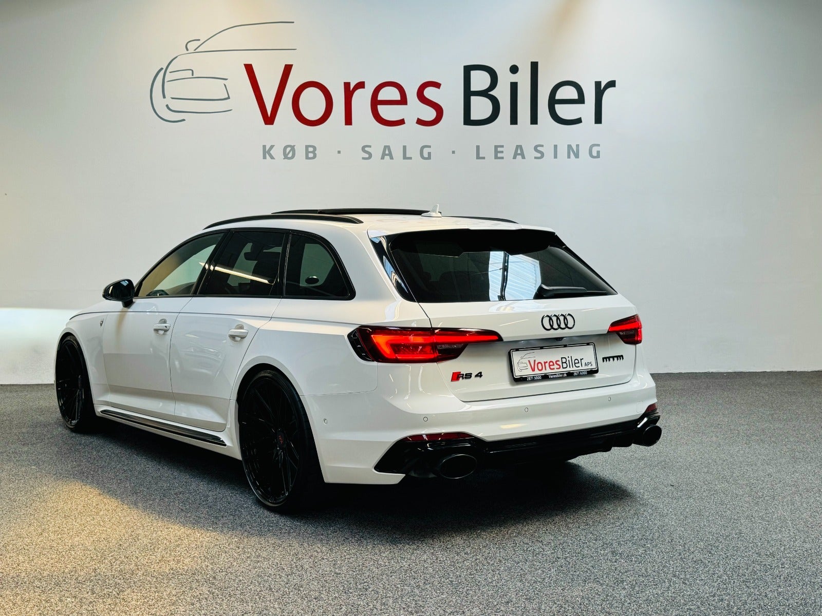 flexleasing-audi-rs4-29-tfsi-mtm-avant-quattro-tiptr-5d-findleasing