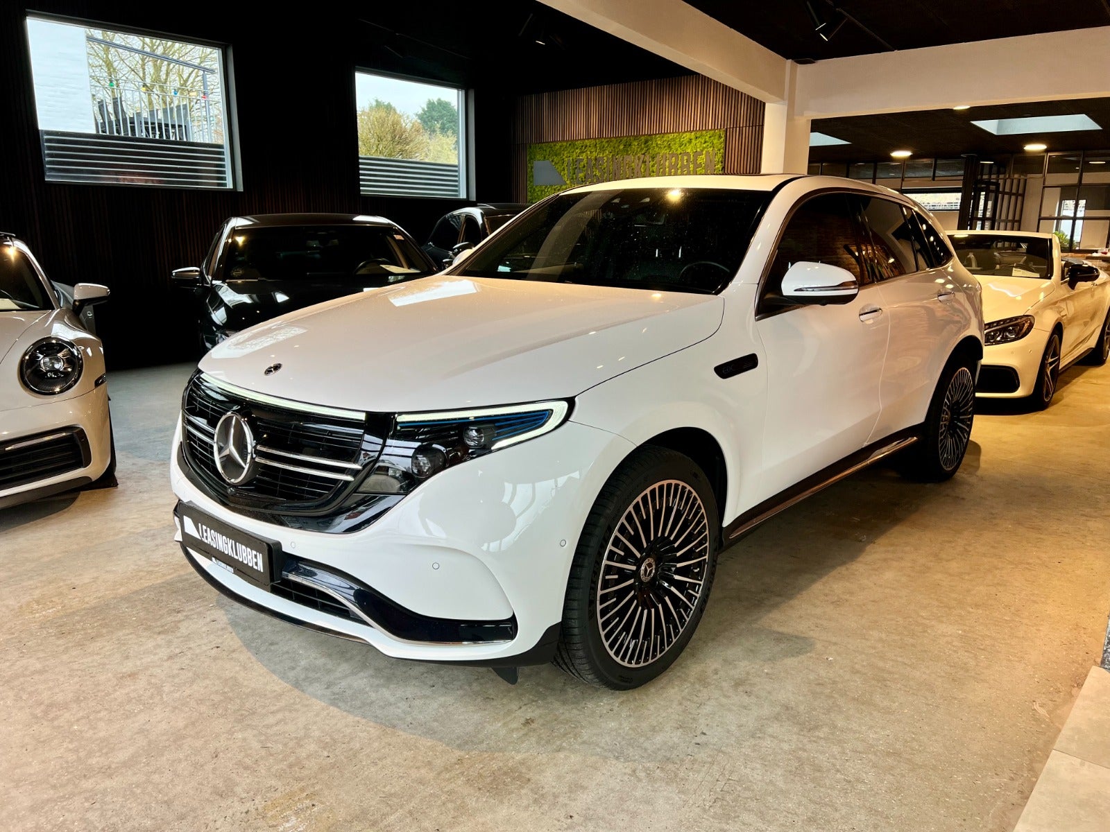 flexleasing-mercedes-eqc400-amg-line-4matic-5d-findleasing