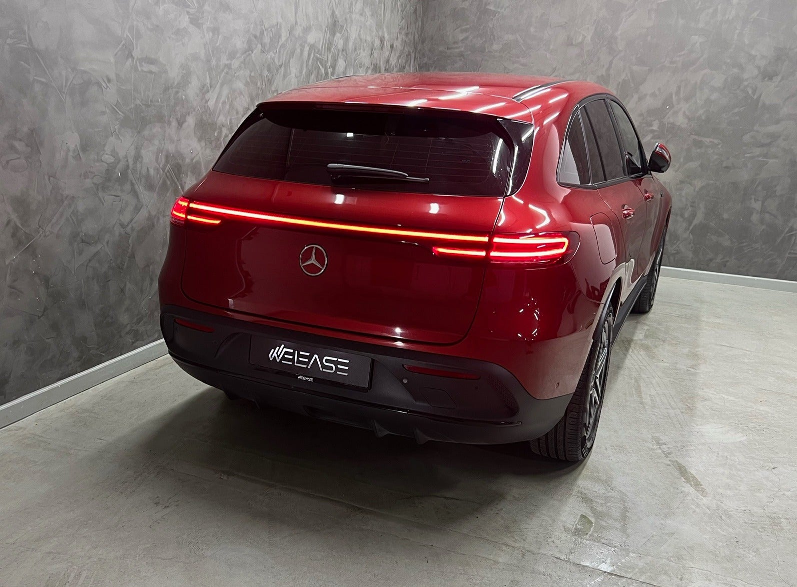 flexleasing-mercedes-eqc400-amg-line-4matic-5d-findleasing