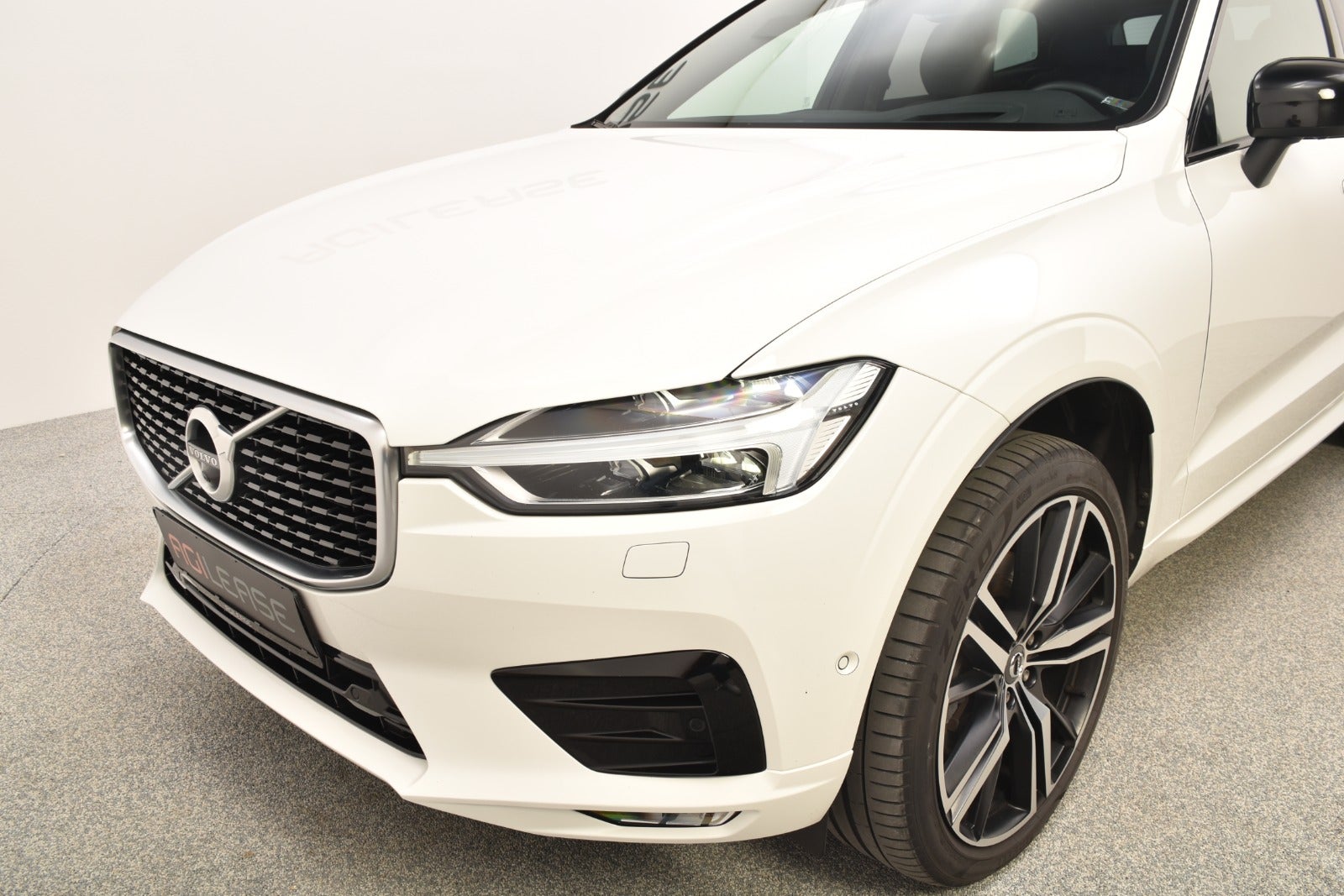 flexleasing-volvo-xc60-20-b5-235-r-design-aut-awd-5d-findleasing