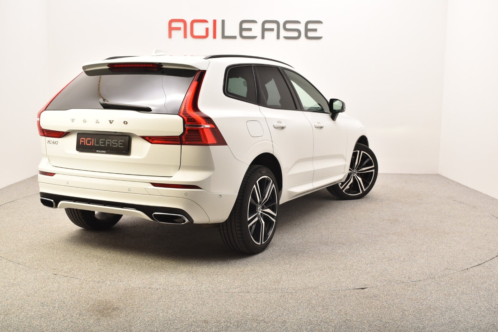 flexleasing-volvo-xc60-20-b5-235-r-design-aut-awd-5d-findleasing