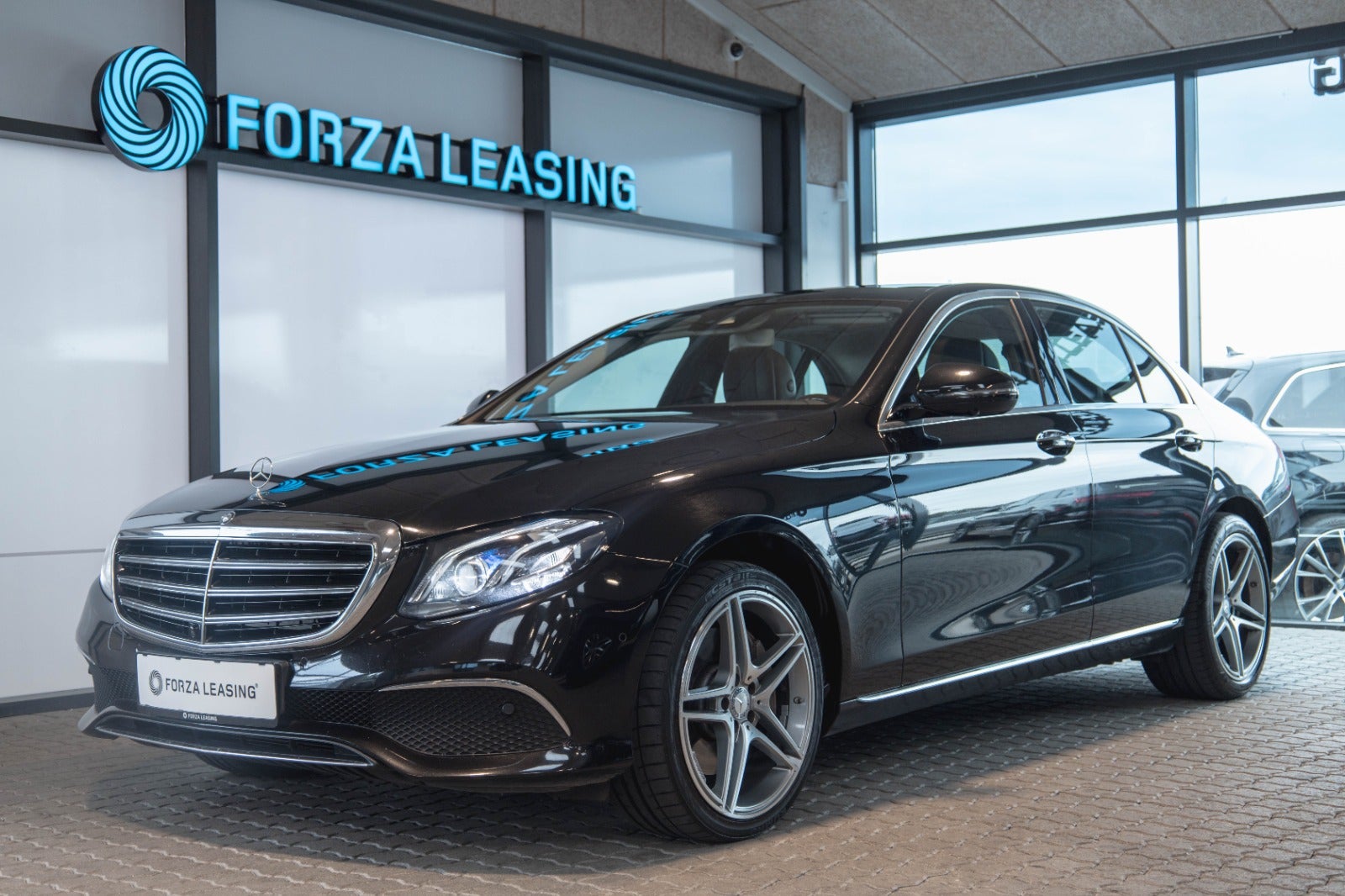 flexleasing-mercedes-e350-d-30-amg-line-aut-4d-findleasing