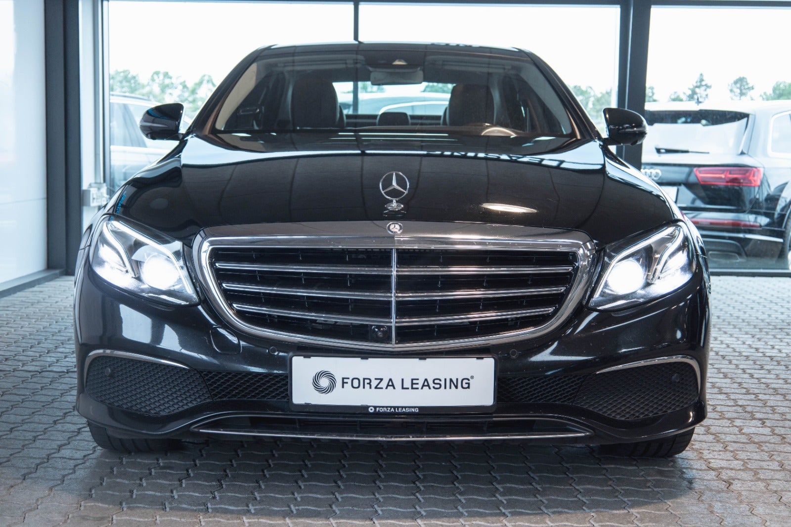 flexleasing-mercedes-e350-d-30-amg-line-aut-4d-findleasing