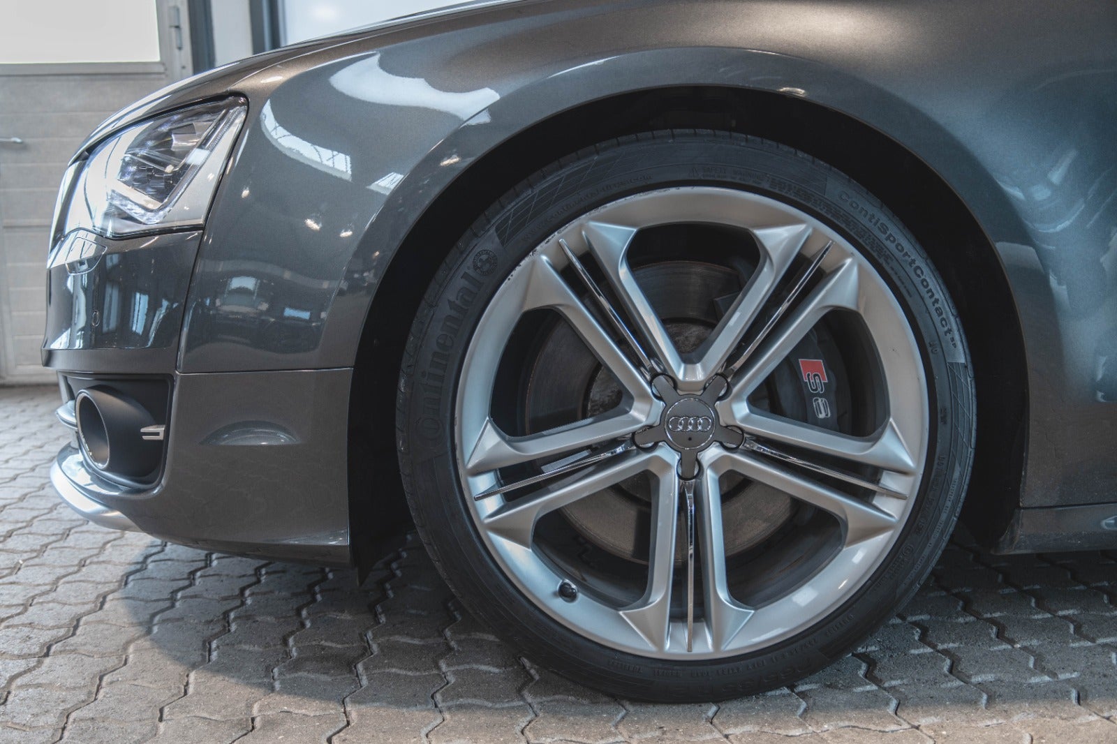 flexleasing-audi-s8-40-tfsi-quattro-tiptr-4d-findleasing