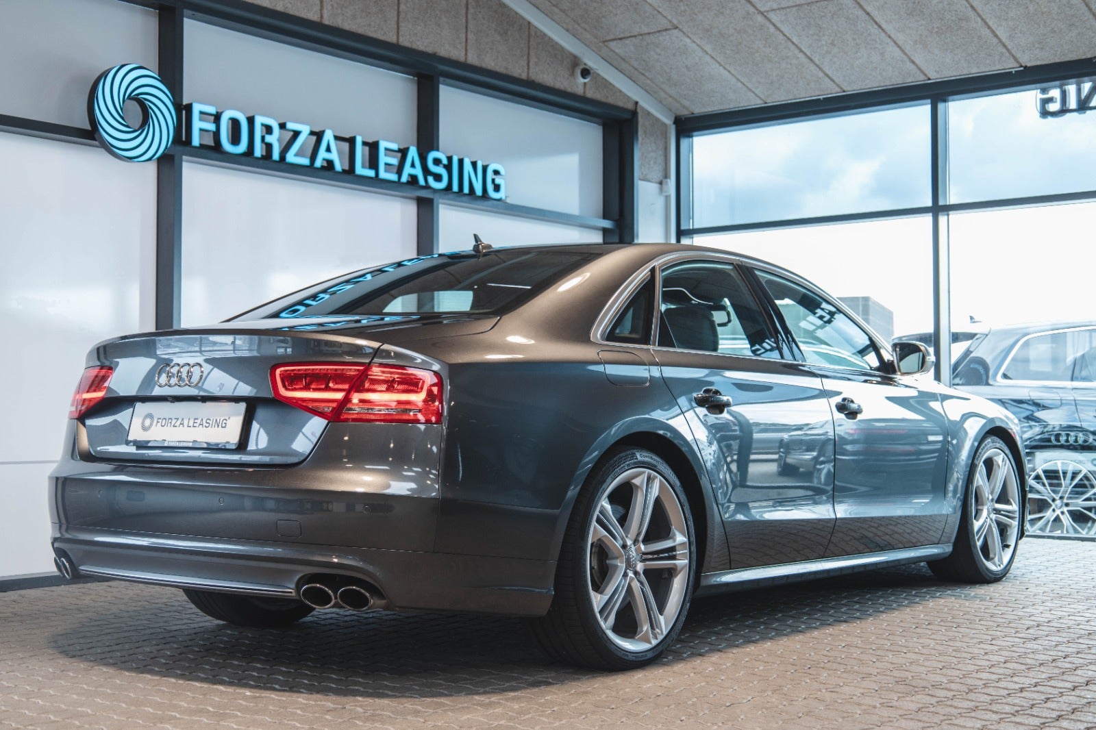 flexleasing-audi-s8-40-tfsi-quattro-tiptr-4d-findleasing