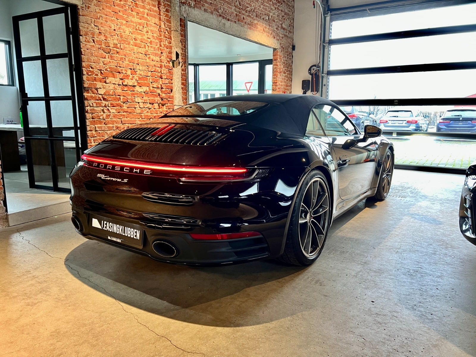 flexleasing-porsche-911-carrera-s-30-cabriolet-pdk-2d-findleasing