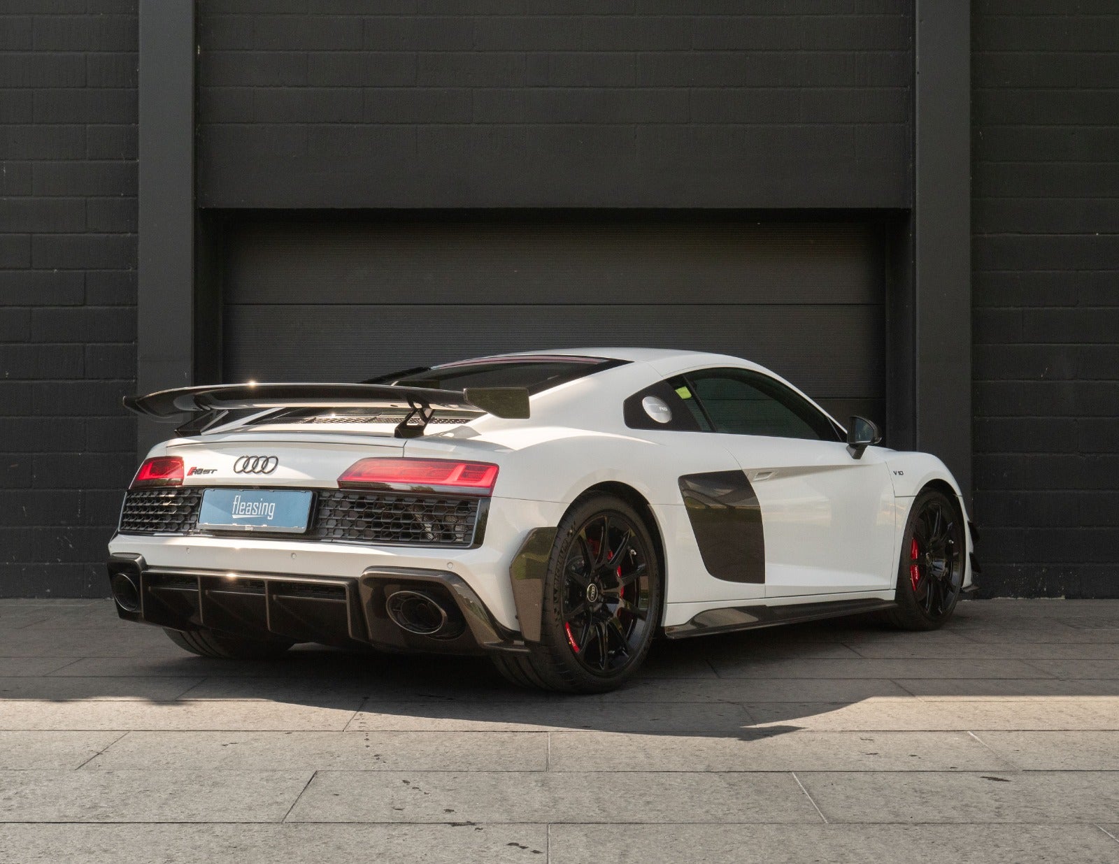 flexleasing-audi-r8-52-fsi-coupe-gt-s-tr-rwd-2d-findleasing