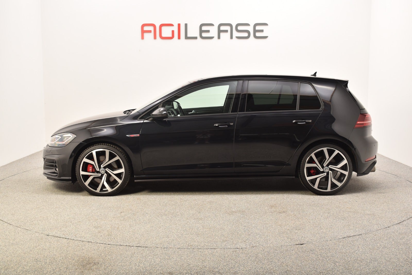 flexleasing-vw-golf-vii-20-gti-performance-dsg-5d-findleasing