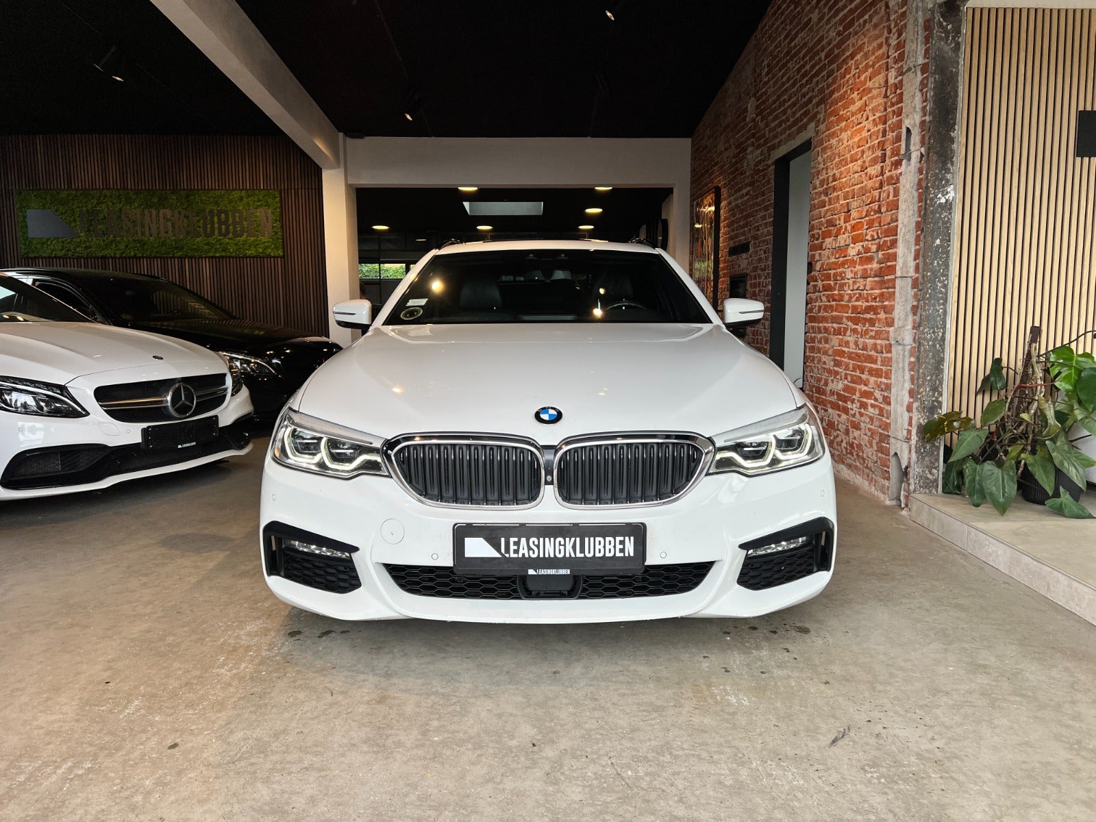 flexleasing-bmw-530d-30-touring-m-sport-xdrive-aut-5d-findleasing