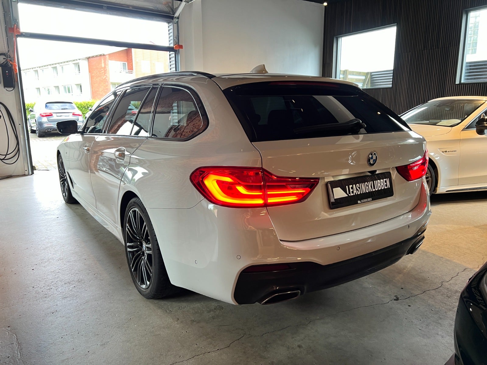 flexleasing-bmw-530d-30-touring-m-sport-xdrive-aut-5d-findleasing