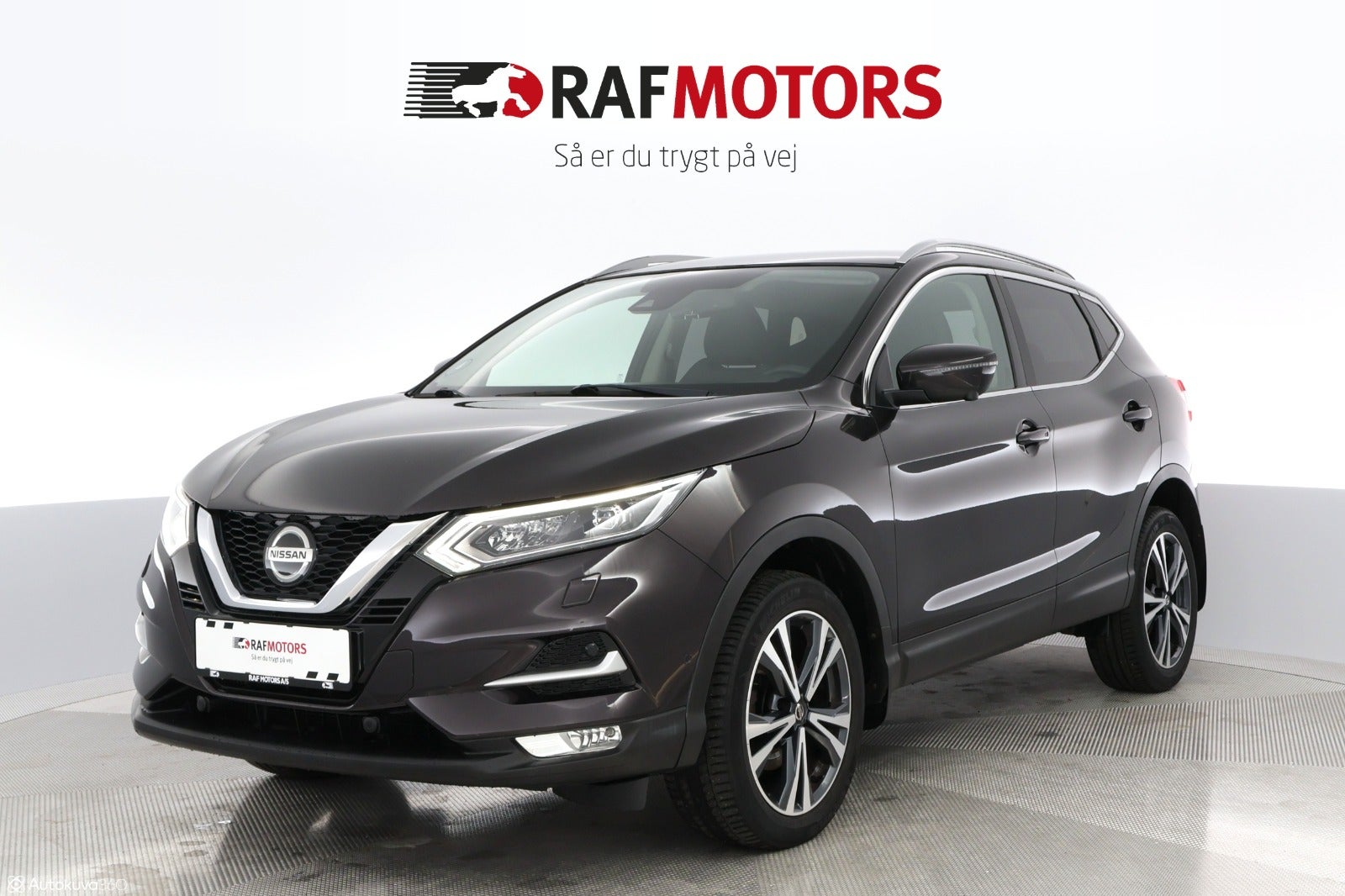 flexleasing-nissan-qashqai-13-dig-t-140-tekna-5d-findleasing