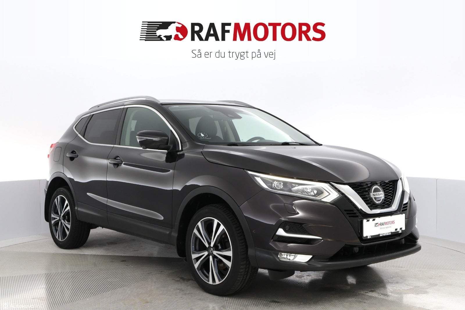 flexleasing-nissan-qashqai-13-dig-t-140-tekna-5d-findleasing