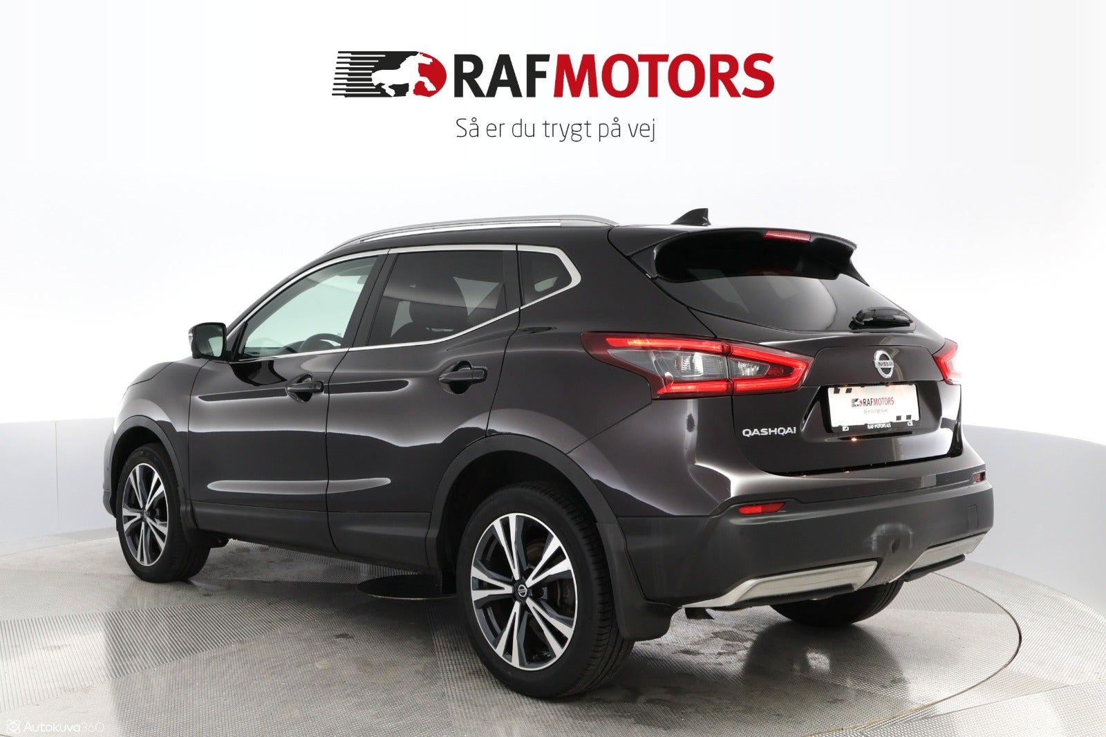 flexleasing-nissan-qashqai-13-dig-t-140-tekna-5d-findleasing