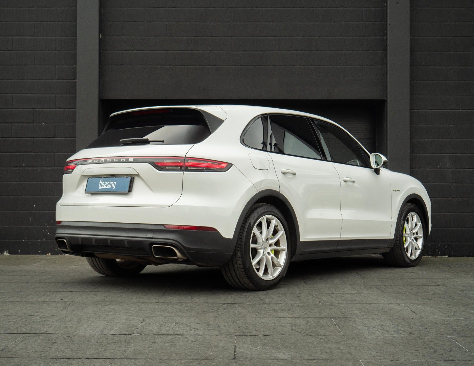 flexleasing-porsche-cayenne-30-e-hybrid-tiptr-van-5d-findleasing