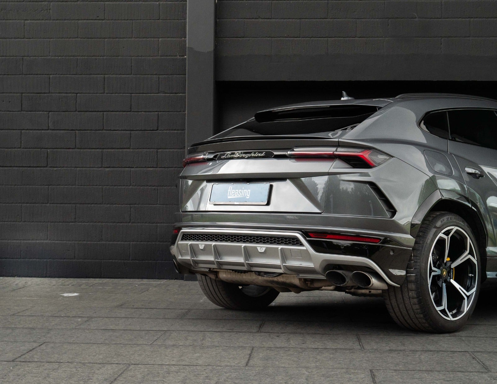 flexleasing-lamborghini-urus-40-van-5d-findleasing