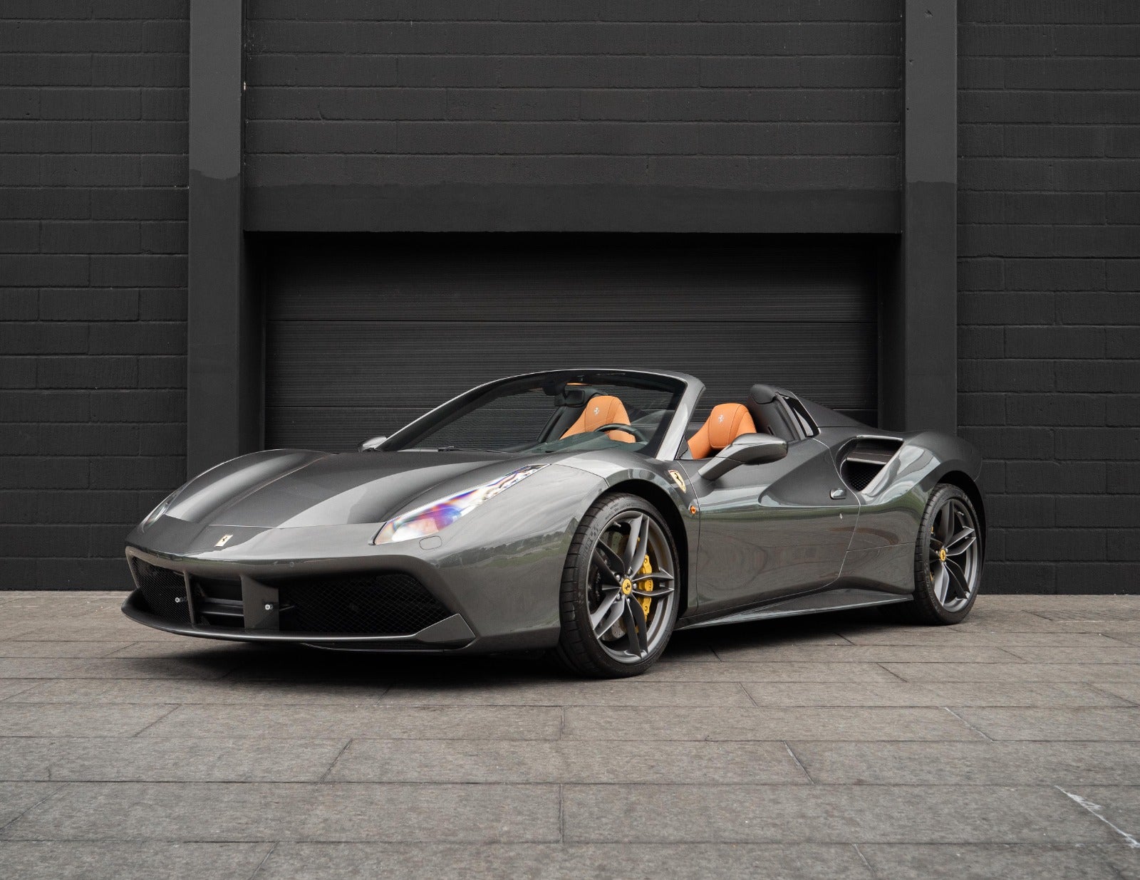 flexleasing-ferrari-488-spider-39-dct-2d-findleasing