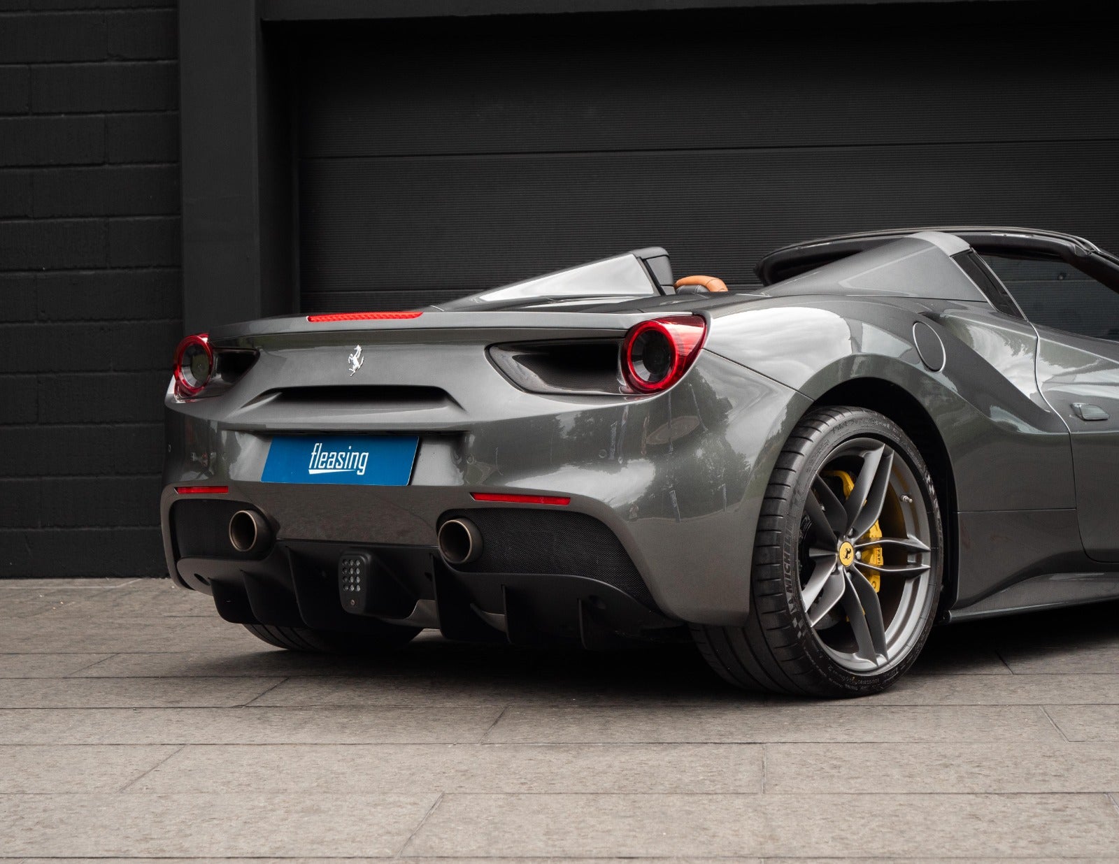 flexleasing-ferrari-488-spider-39-dct-2d-findleasing