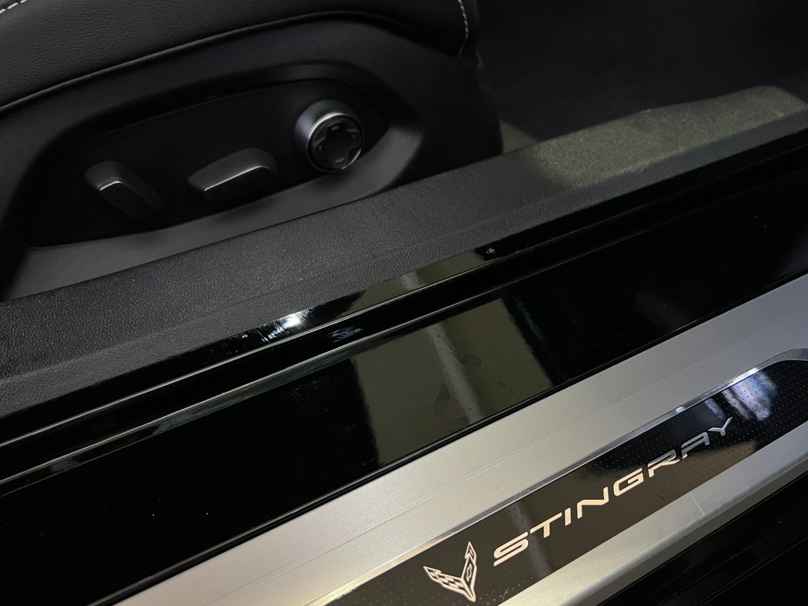flexleasing-chevrolet-corvette-62-v8-stingray-convertible-aut-2d-findleasing