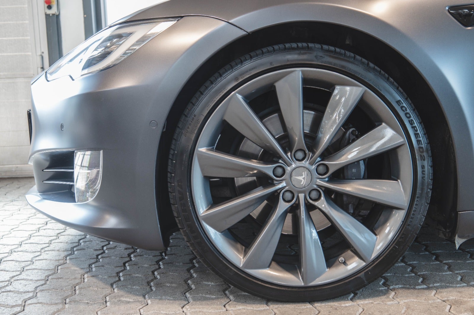 flexleasing-tesla-model-s-75d-5d-findleasing