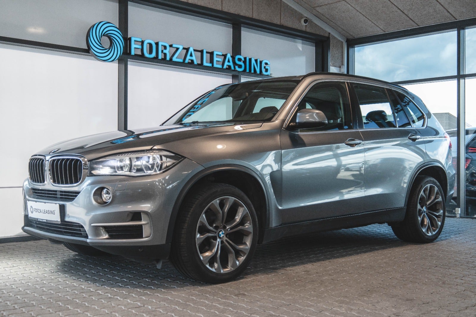 flexleasing-bmw-x5-30-xdrive30d-aut-5d-findleasing