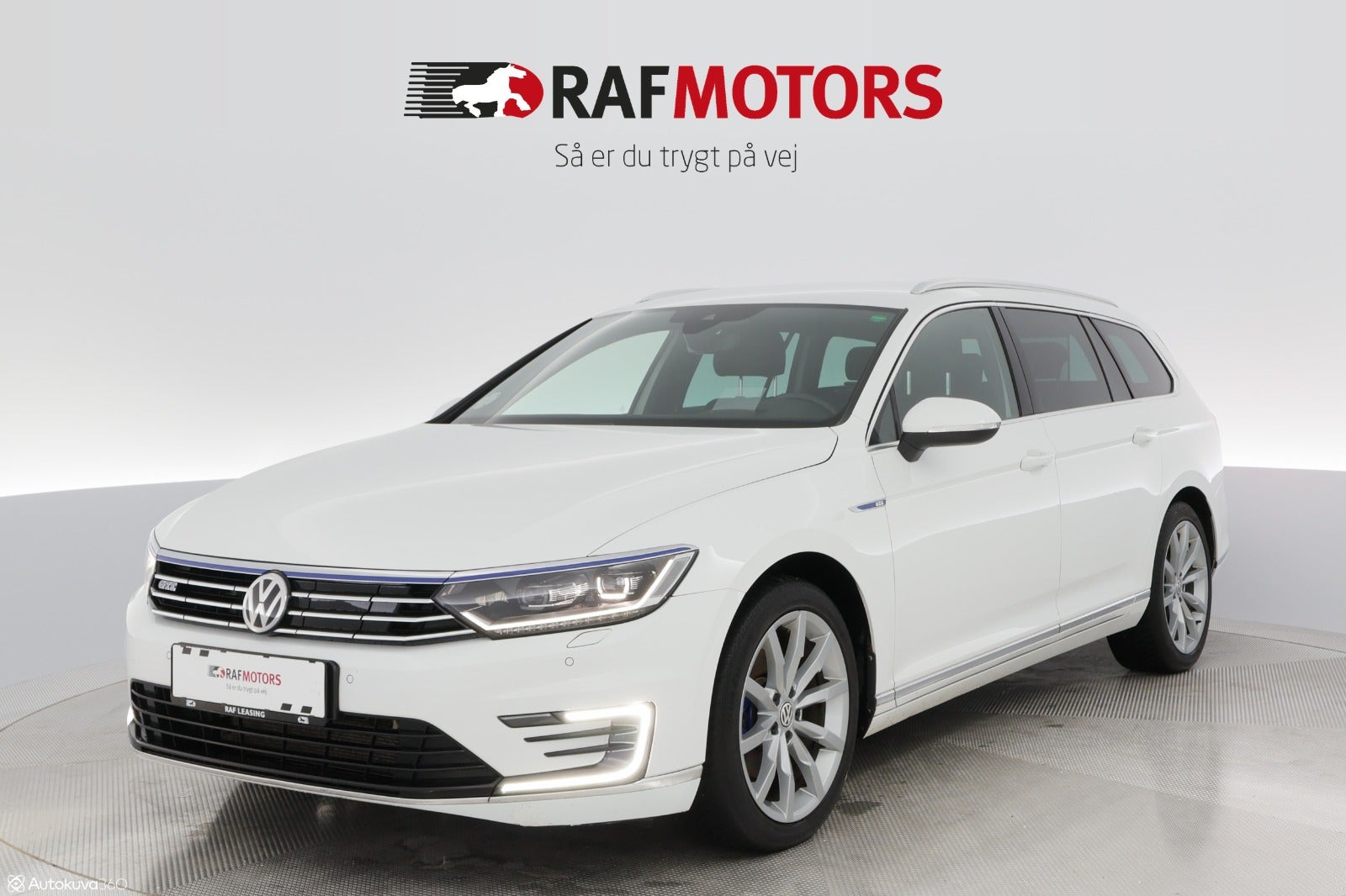 flexleasing-vw-passat-14-gte-variant-dsg-5d-findleasing