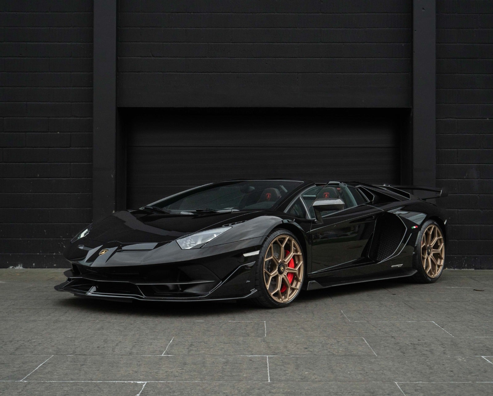 flexleasing-lamborghini-aventador-65-superveloce-jota-roadster-2d-findleasing