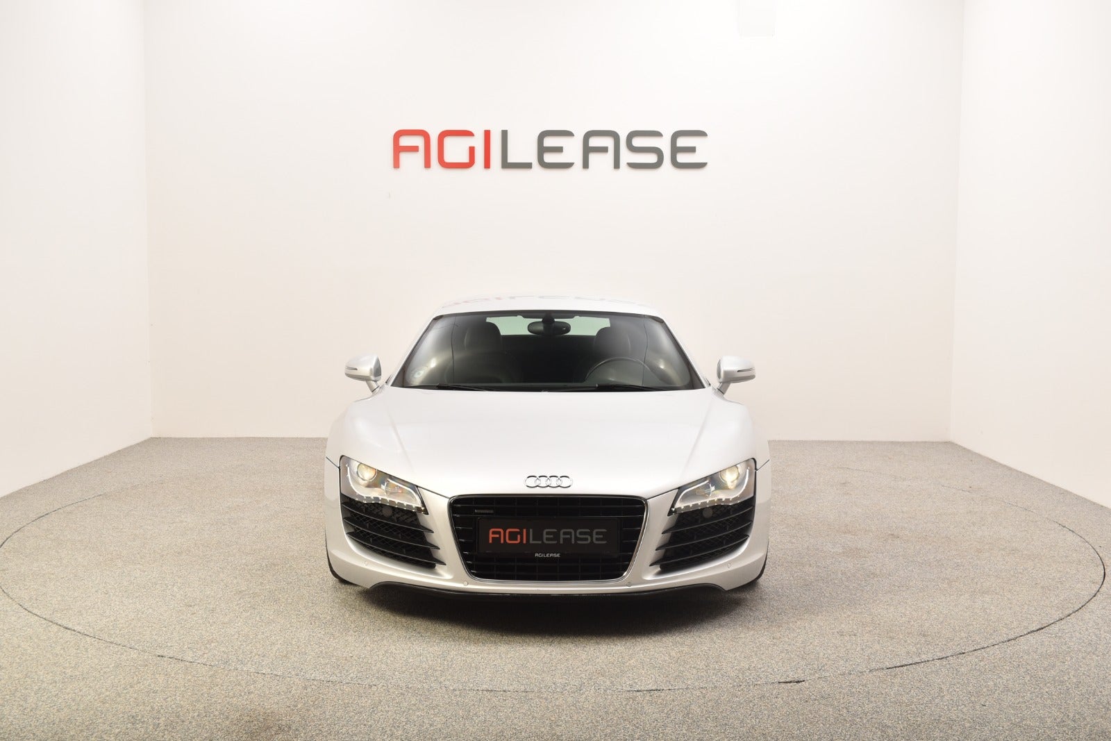 flexleasing-audi-r8-42-fsi-coupe-quattro-2d-findleasing