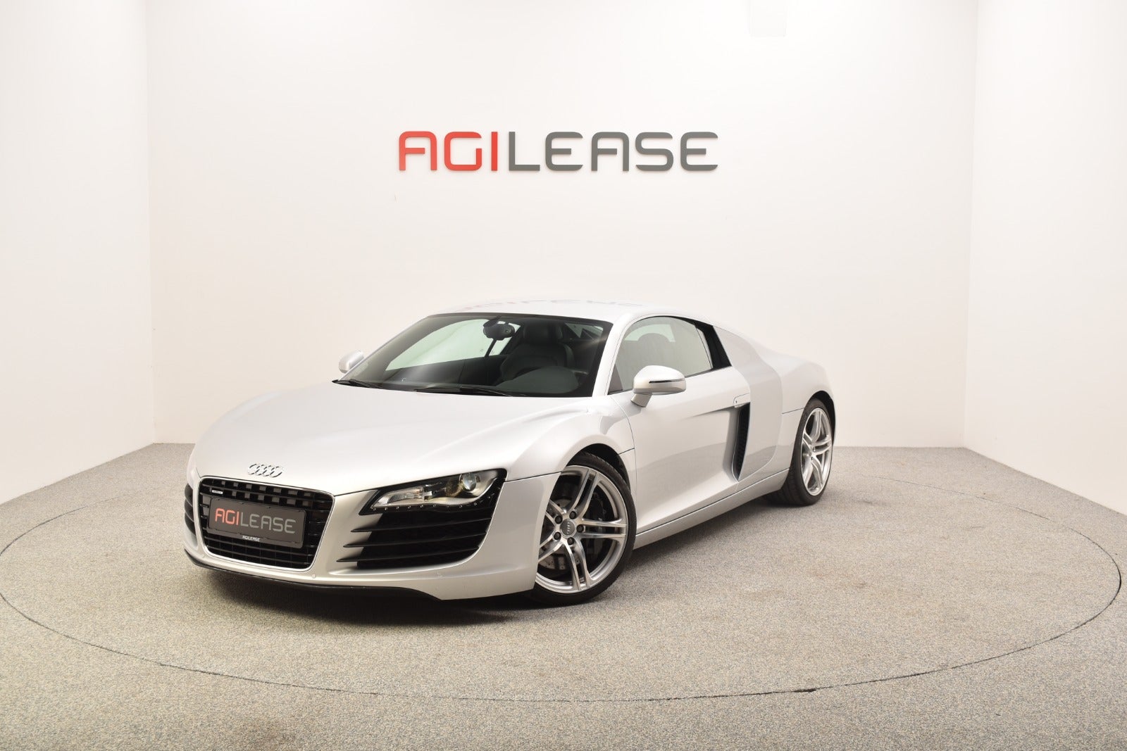 flexleasing-audi-r8-42-fsi-coupe-quattro-2d-findleasing