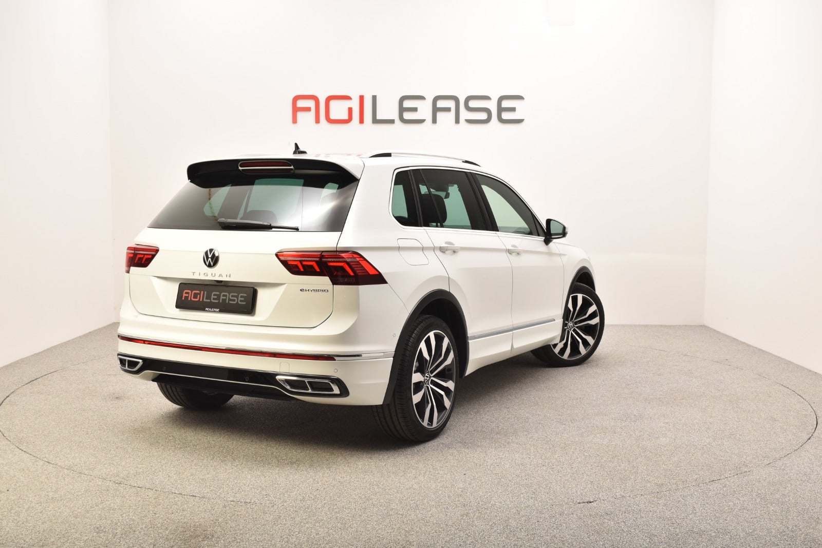 flexleasing-vw-tiguan-14-ehybrid-r-line-dsg-5d-findleasing