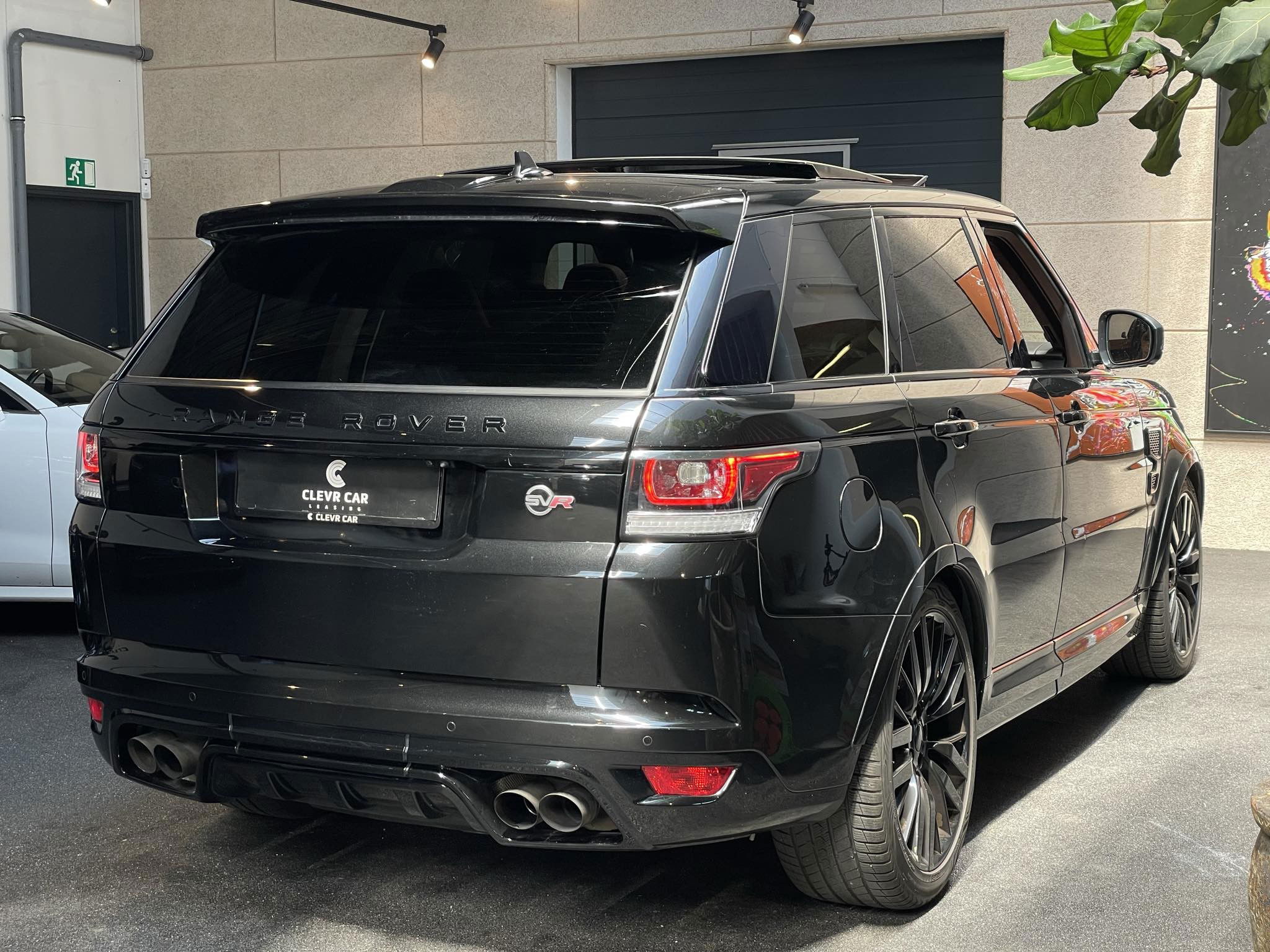 flexleasing-land-rover-range-rover-sport-ii-svr-50-v8-575-hk-awd-automatic-supercharged-findleasing