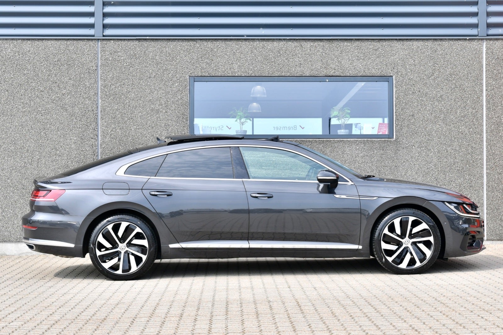 flexleasing-vw-arteon-20-tsi-190-r-line-dsg-4d-findleasing