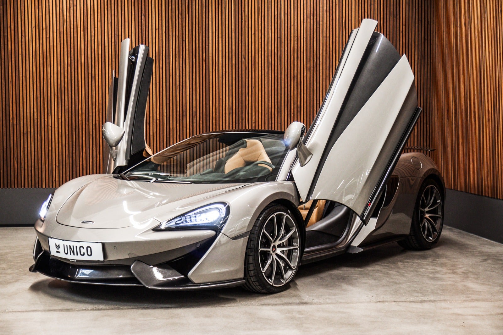 flexleasing-mclaren-570s-38-spider-2d-findleasing