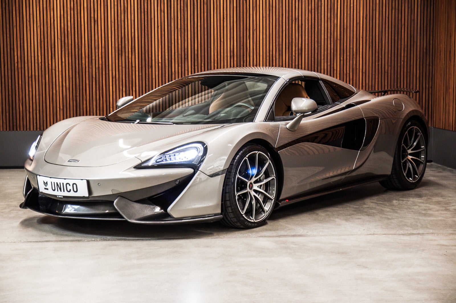 flexleasing-mclaren-570s-38-spider-2d-findleasing