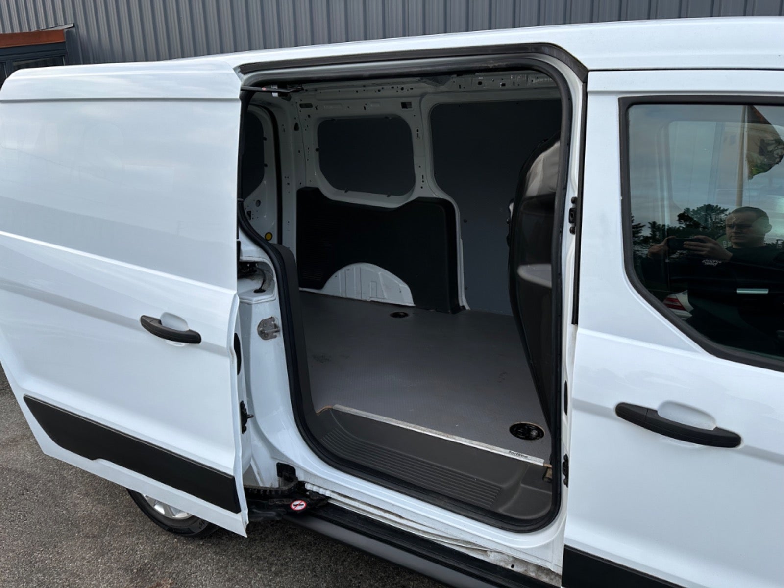 flexleasing-ford-transit-connect-15-tdci-120-trend-lang-findleasing