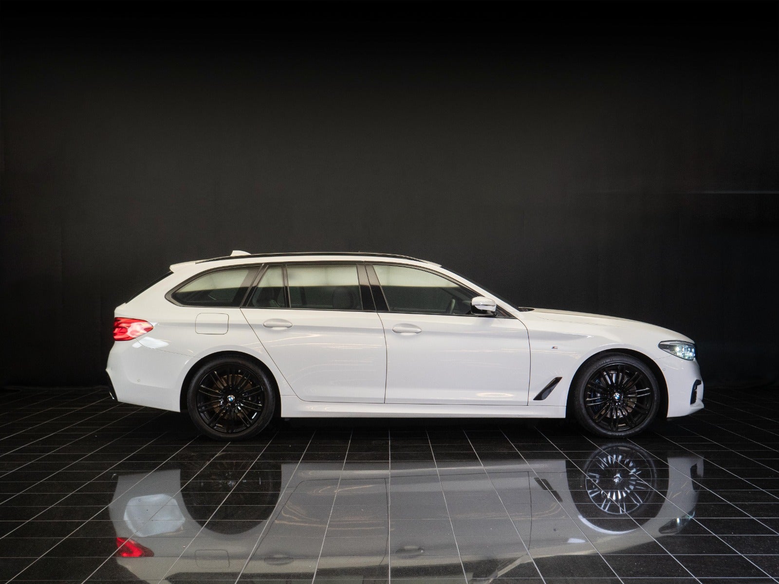 flexleasing-bmw-530d-30-touring-m-sport-aut-5d-findleasing