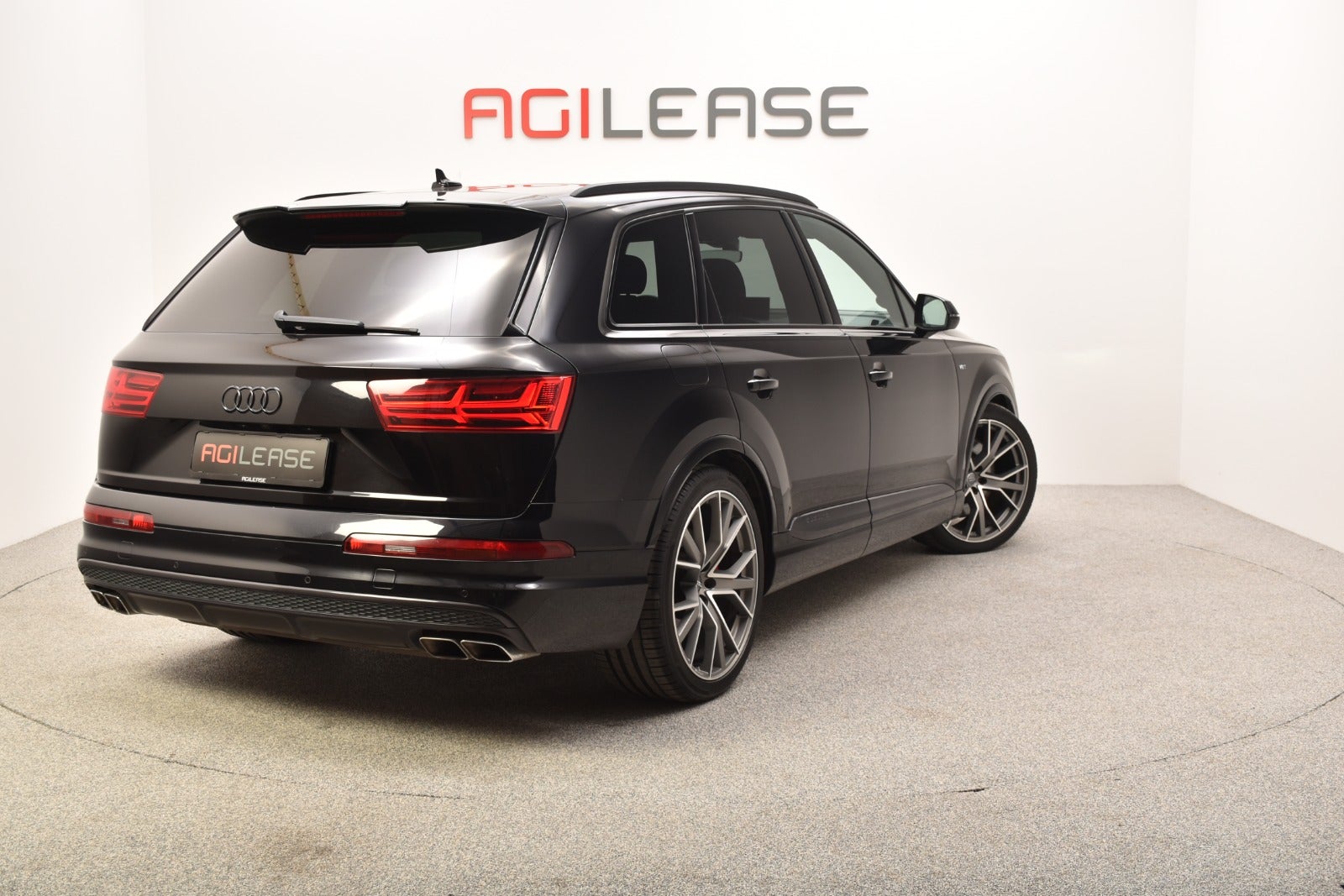 flexleasing-audi-sq7-40-tdi-quattro-tiptr-7prs-5d-findleasing