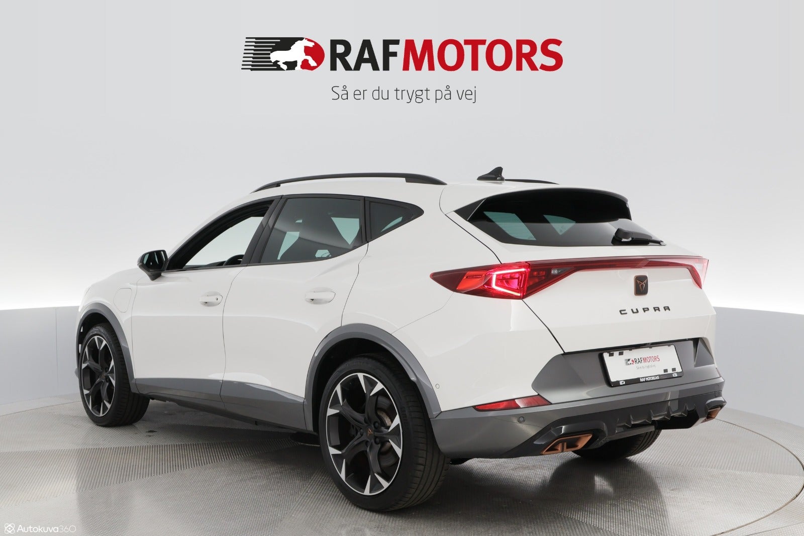 flexleasing-cupra-formentor-14-ehybrid-vz-dsg-5d-findleasing