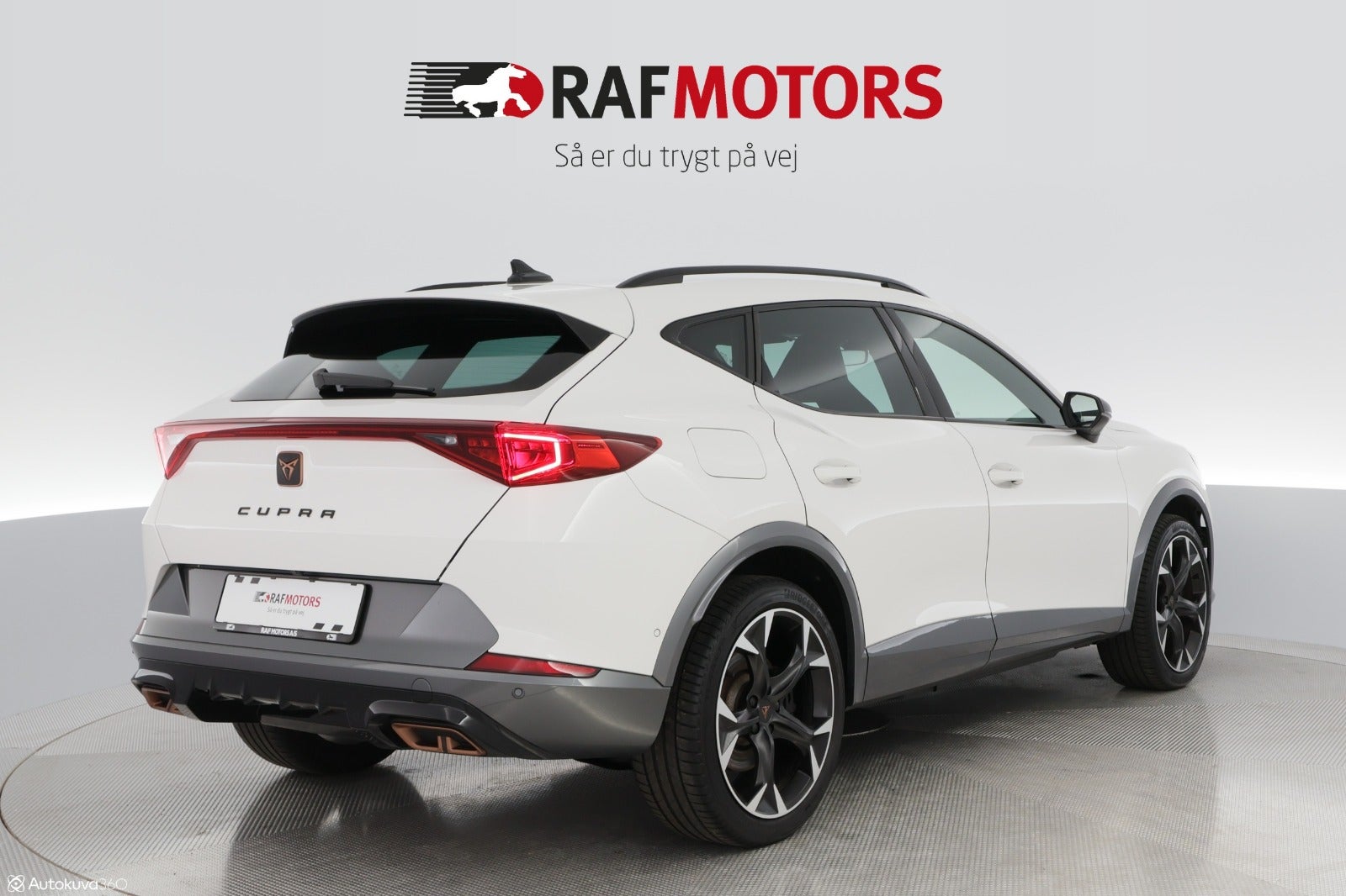 flexleasing-cupra-formentor-14-ehybrid-vz-dsg-5d-findleasing