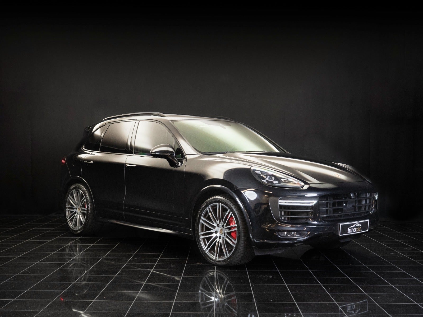 flexleasing-porsche-cayenne-gts-36-tiptr-5d-findleasing