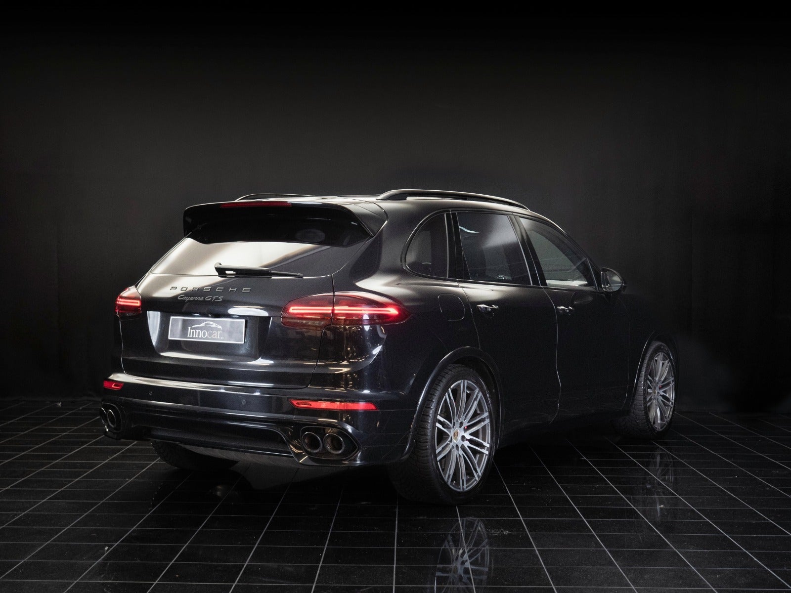 flexleasing-porsche-cayenne-gts-36-tiptr-5d-findleasing